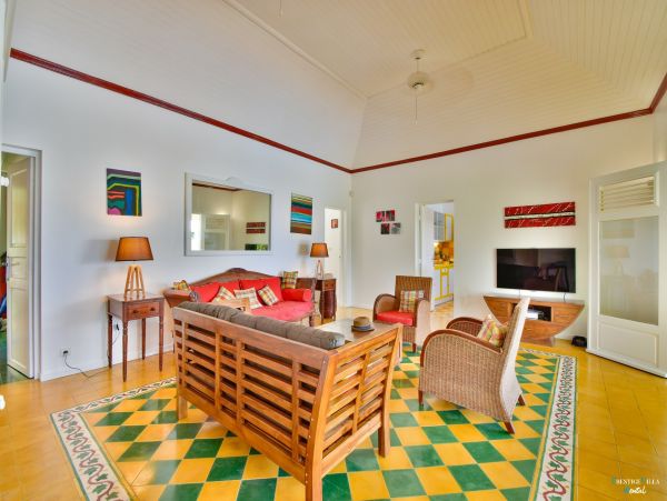 Guadeloupe Home 962605
