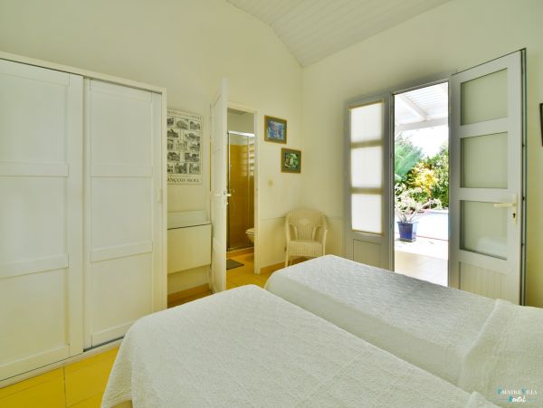 Guadeloupe Home 962607