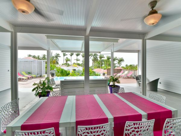 Guadeloupe Home 962608