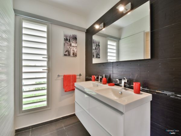 Guadeloupe Home 962608