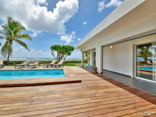 Guadeloupe Home 962610