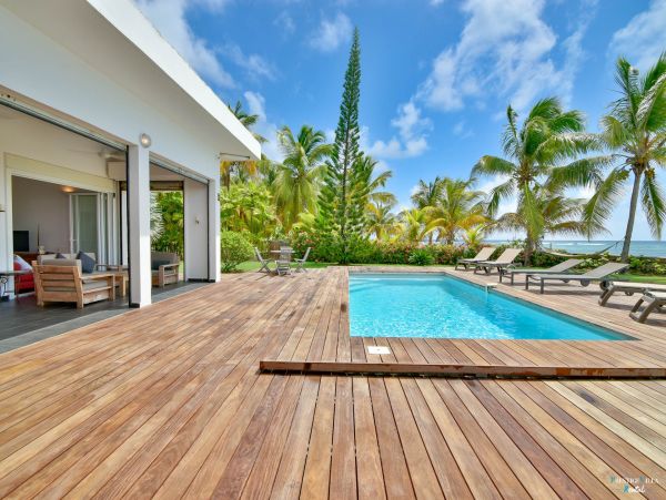 Guadeloupe Home 962610