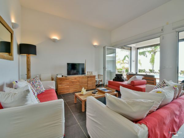 Guadeloupe Home 962610