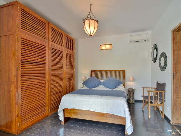 Guadeloupe Home 962610