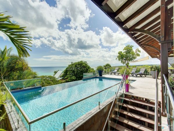 Guadeloupe Home 962611