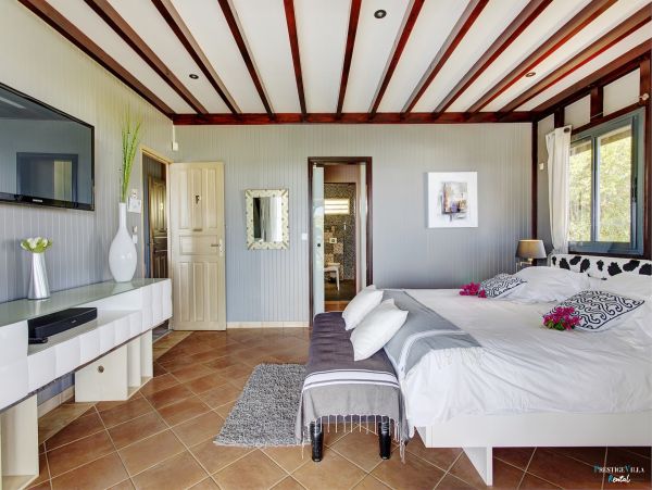 Guadeloupe Home 962611