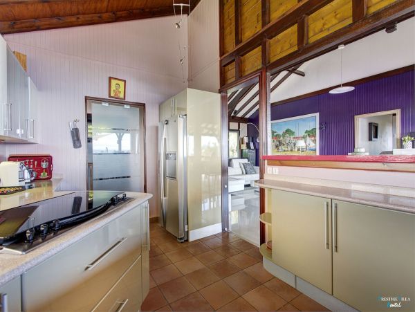 Guadeloupe Home 962611