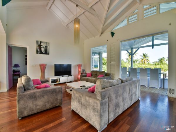 Guadeloupe Home 962613