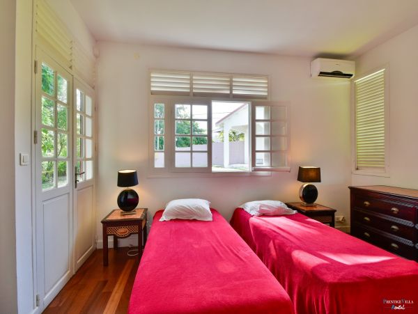 Guadeloupe Home 962613