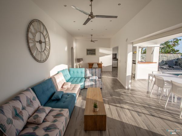 Guadeloupe Home 962616