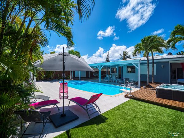 Guadeloupe Home 962617