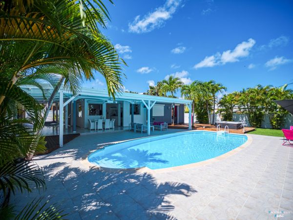 Guadeloupe Home 962617