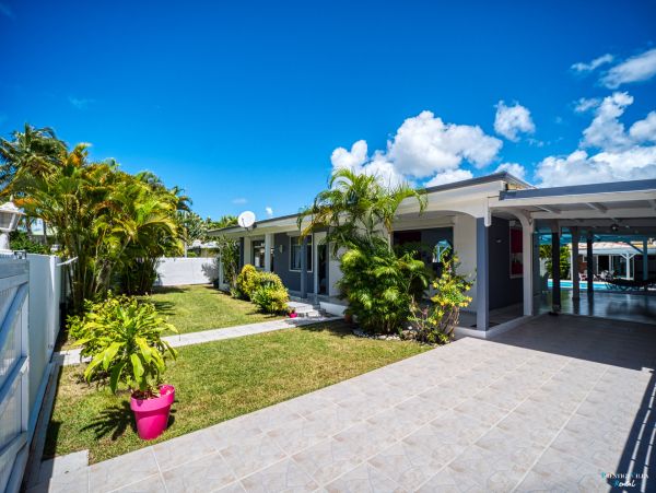 Guadeloupe Home 962617