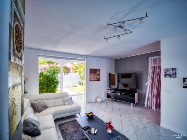 Guadeloupe Home 962617