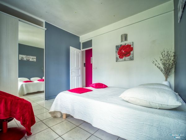 Guadeloupe Home 962617