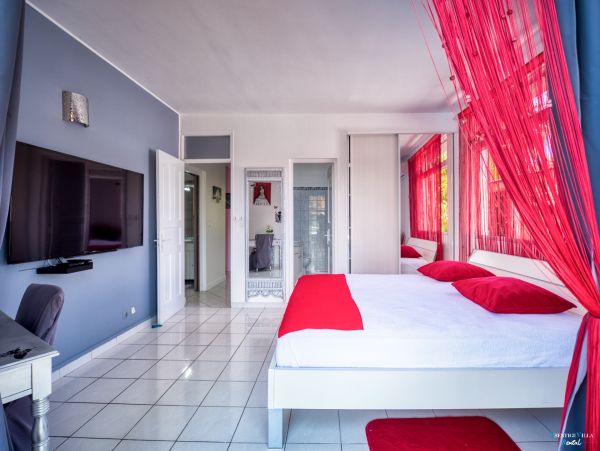 Guadeloupe Home 962617