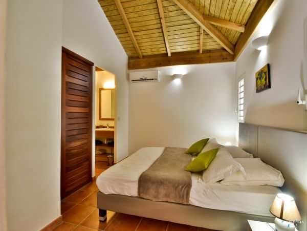 Guadeloupe Home 962618