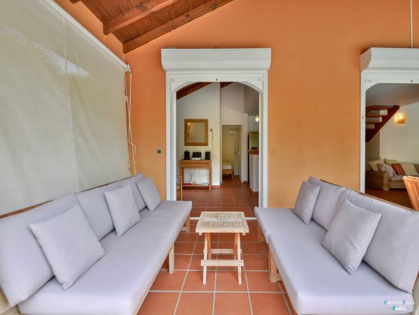Guadeloupe Home 962620