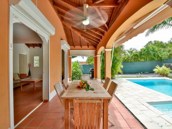 Guadeloupe Home 962620