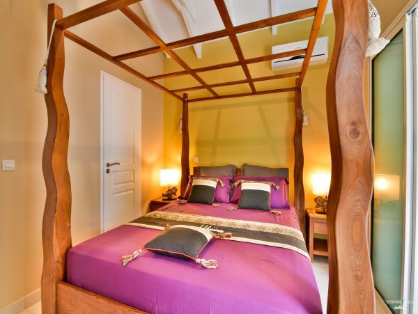 Guadeloupe Home 962624