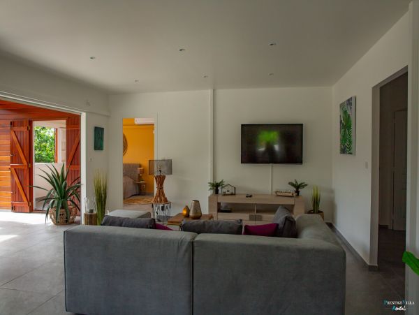 Guadeloupe Home 962627