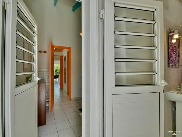 Guadeloupe Home 962629