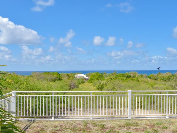 Vacation Villa Rental Walk to Beach - Luxury Guadeloupe Villa for 6 Guests with Pool