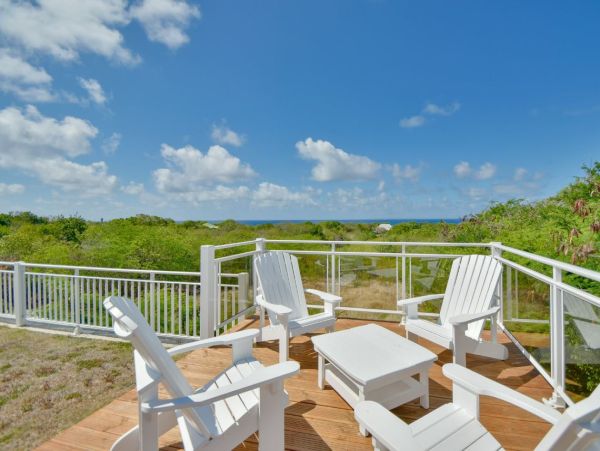 Vacation Villa Rental Walk to Beach - Luxury Guadeloupe Villa for 6 Guests with Pool