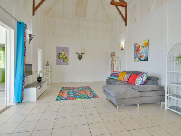 Vacation Villa Rental Walk to Beach - Luxury Guadeloupe Villa for 6 Guests with Pool