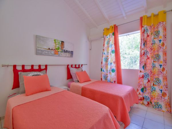 Vacation Villa Rental Walk to Beach - Luxury Guadeloupe Villa for 6 Guests with Pool