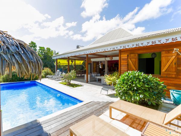 Guadeloupe Home 962634