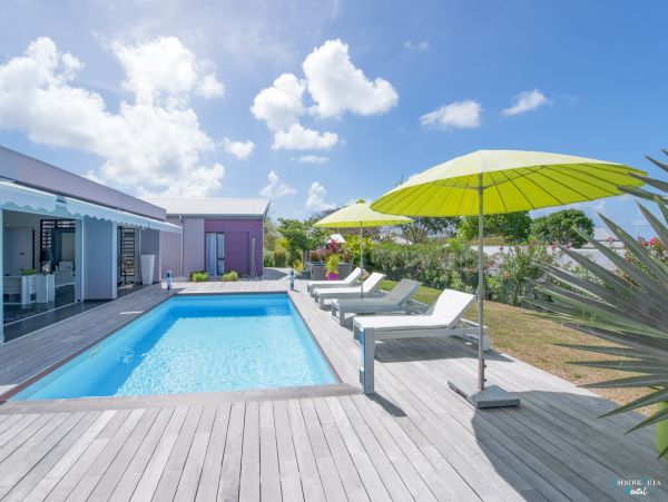 Guadeloupe Home 962635