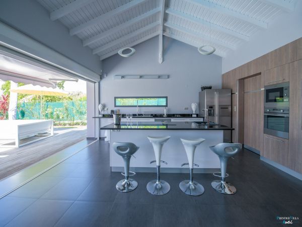 Guadeloupe Home 962635