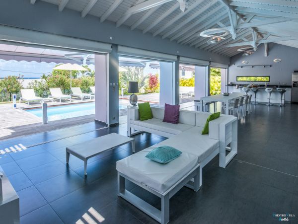 Guadeloupe Home 962635