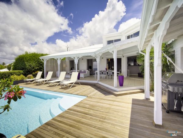 Guadeloupe Home 962636