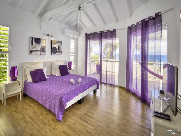 Guadeloupe Home 962636