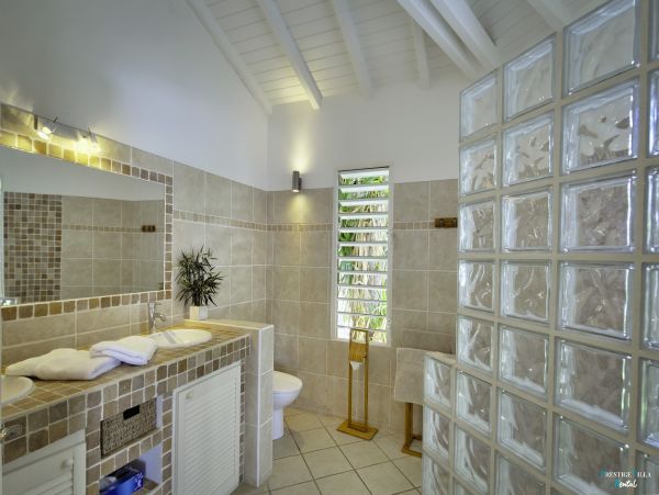 Guadeloupe Home 962636