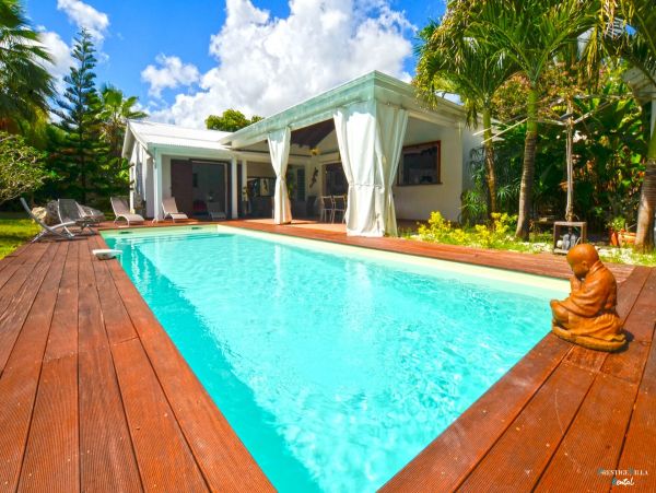 Guadeloupe Home 962638