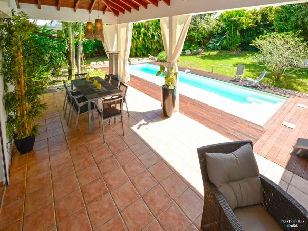 Guadeloupe Home 962638
