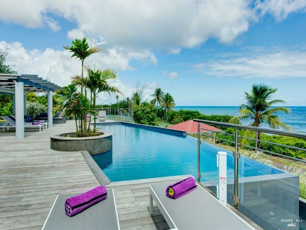 Guadeloupe Home 962640