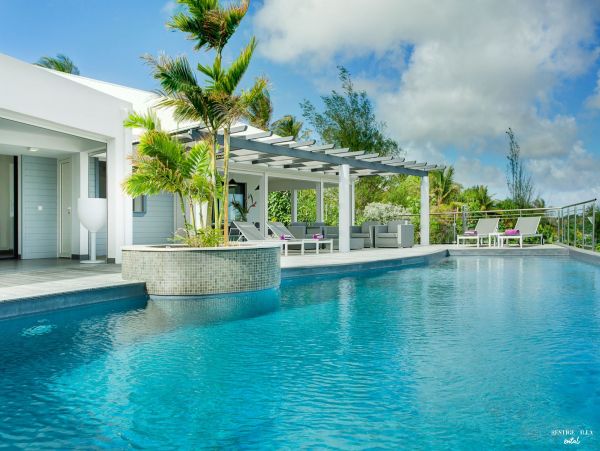 Guadeloupe Home 962640