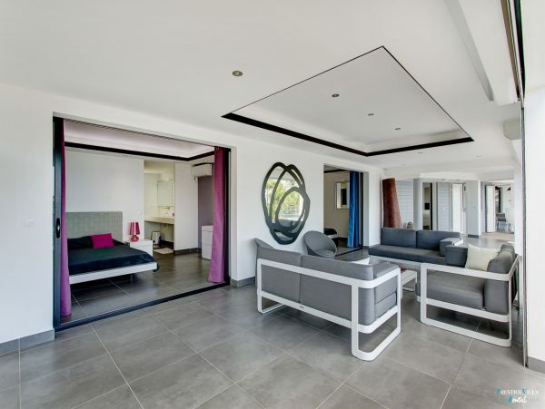 Guadeloupe Home 962640