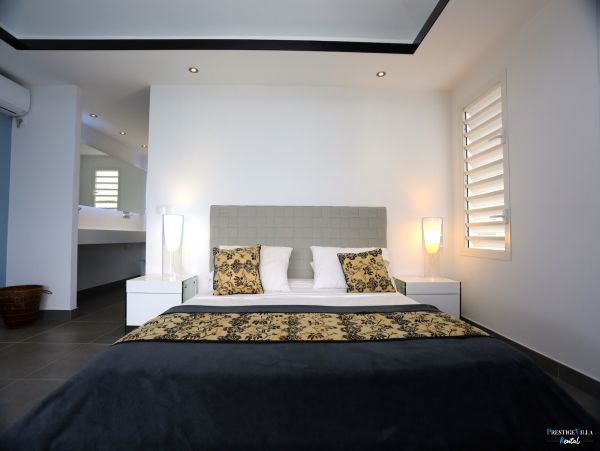 Guadeloupe Home 962640