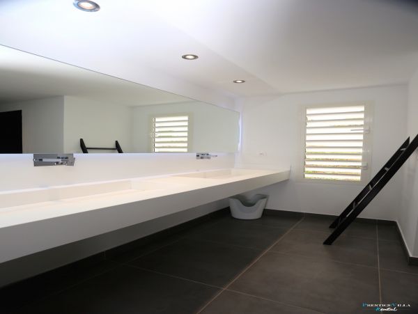 Guadeloupe Home 962640