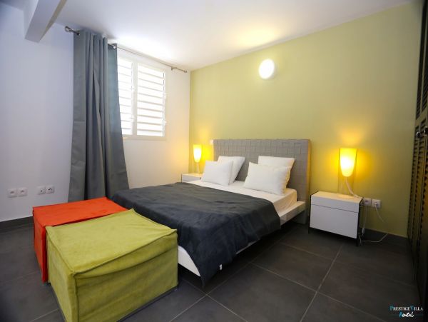 Guadeloupe Home 962640
