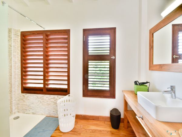 Guadeloupe Home 962642