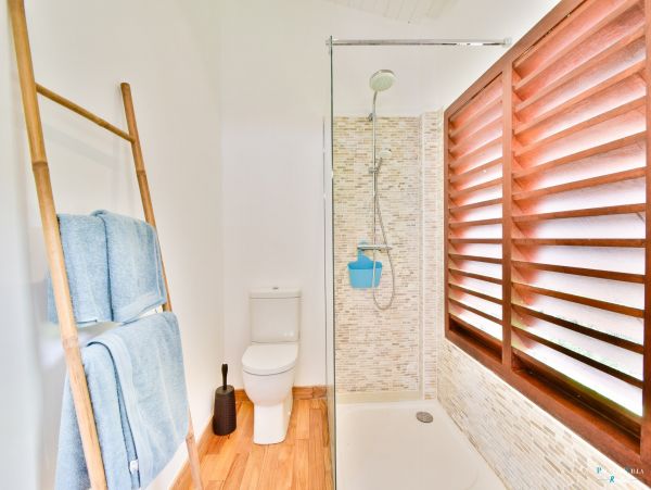 Guadeloupe Home 962642