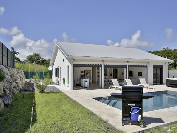 Guadeloupe Home 962644