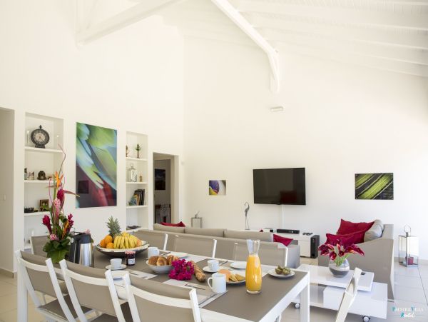 Guadeloupe Home 962644