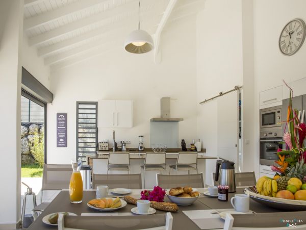 Guadeloupe Home 962644
